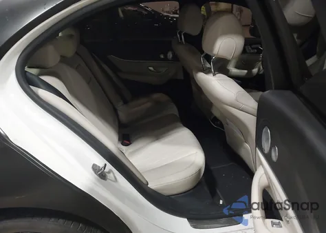 2017 Mercedes-Benz E 300 4Matic из США, поврежденный, VIN WDDZF4KB9HA099800